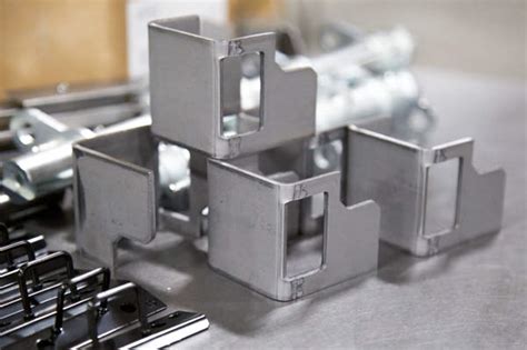 custom metal stamping parts manufacturers|stamping part hardware factories.